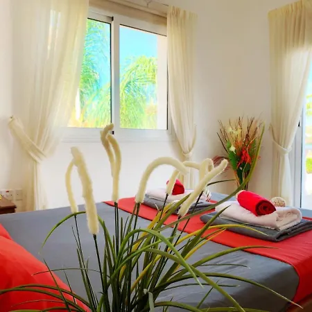 Carilisto Big 4 Bedrooms In Center Of Villa Aya Napa