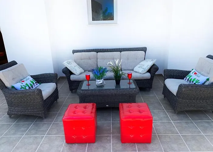 ヴィラ Carilisto Big 4 Bedrooms In Center Of アヤナパ