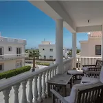Carilisto Big 4 Bedrooms In Center Of *