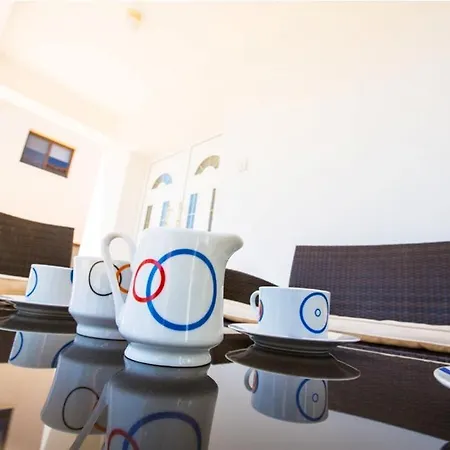 فيلة Carilisto Big 4 Bedrooms In Center Of