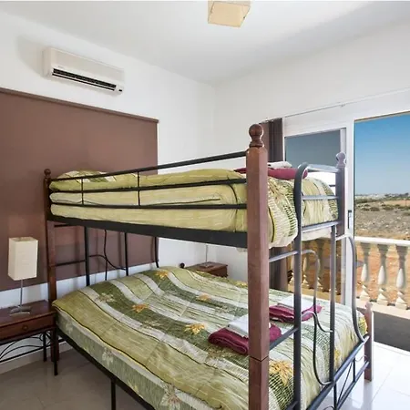Carilisto Big 4 Bedrooms In Center Of * Ayia Napa