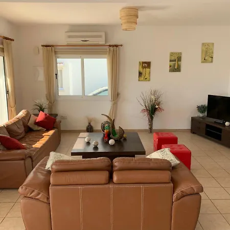 Carilisto Big 4 Bedrooms In Center Of * Ayia Napa
