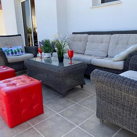 Carilisto Big 4 Bedrooms In Center Of