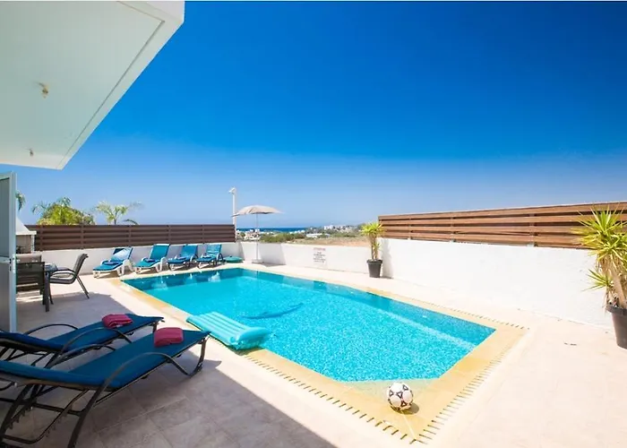 Carilisto Big 4 Bedrooms In Center Of *