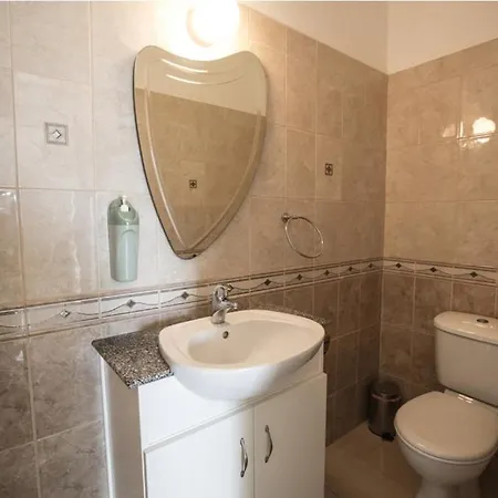 Carilisto Big 4 Bedrooms In Center Of Villa Ayia Napa